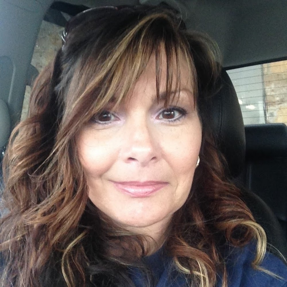 Meet your Posher, Angie